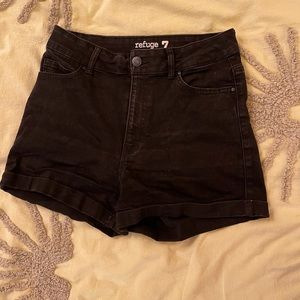 Black high waisted jean shorts size 6. Stretchy material. From urban planet